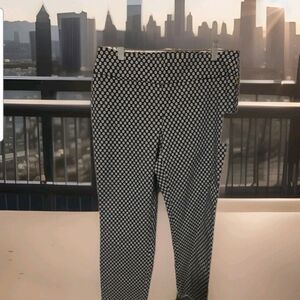 NWT Adrienne Vittadini Pull On Cropped Dress Pants Womens  Black Floral Print 12